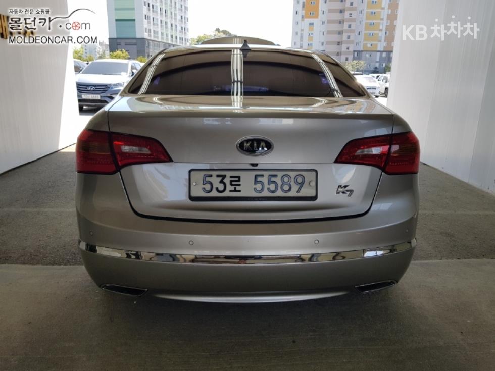 2011 - kia k7