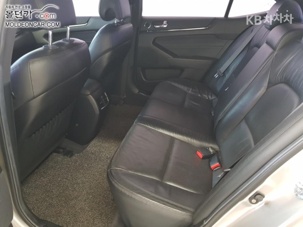 2011 - kia k7