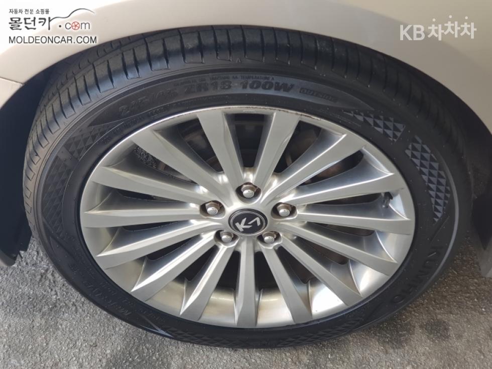 2011 - kia k7