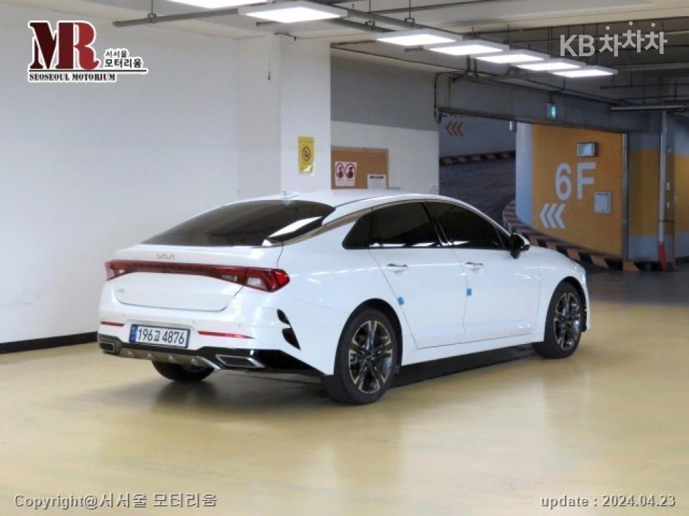 2023 - kia k5