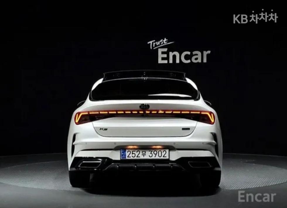 2021 - kia k5