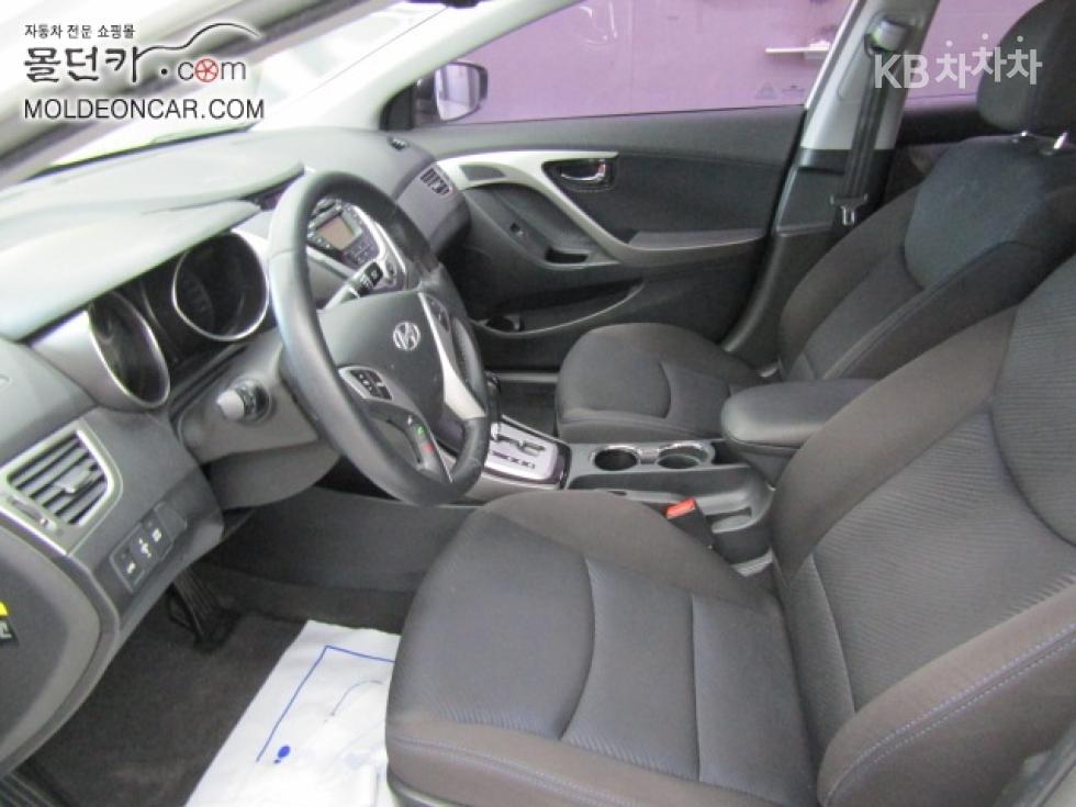 Hyundai Avante — miniaturë 15