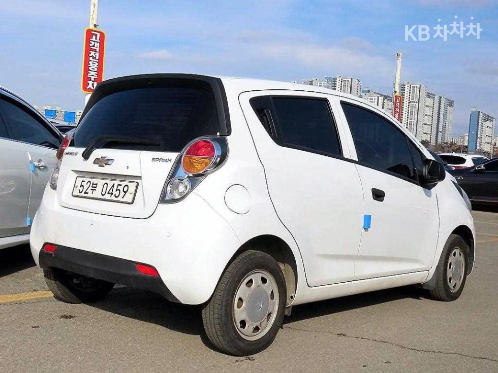 Chevrolet Spark — miniaturë 3