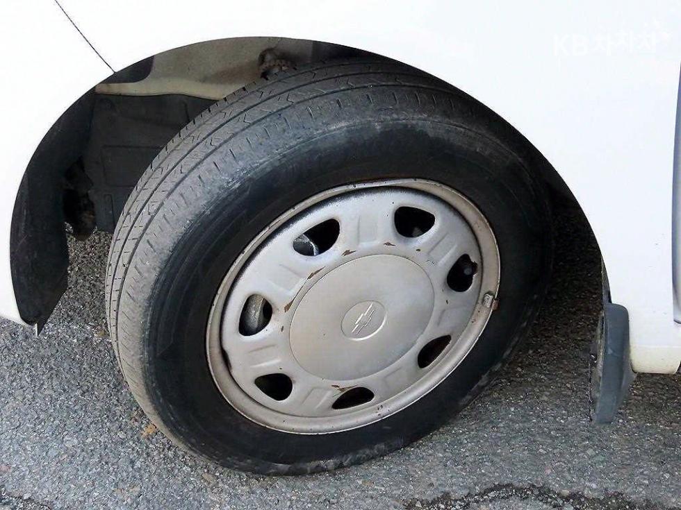 Chevrolet Spark — miniaturë 20