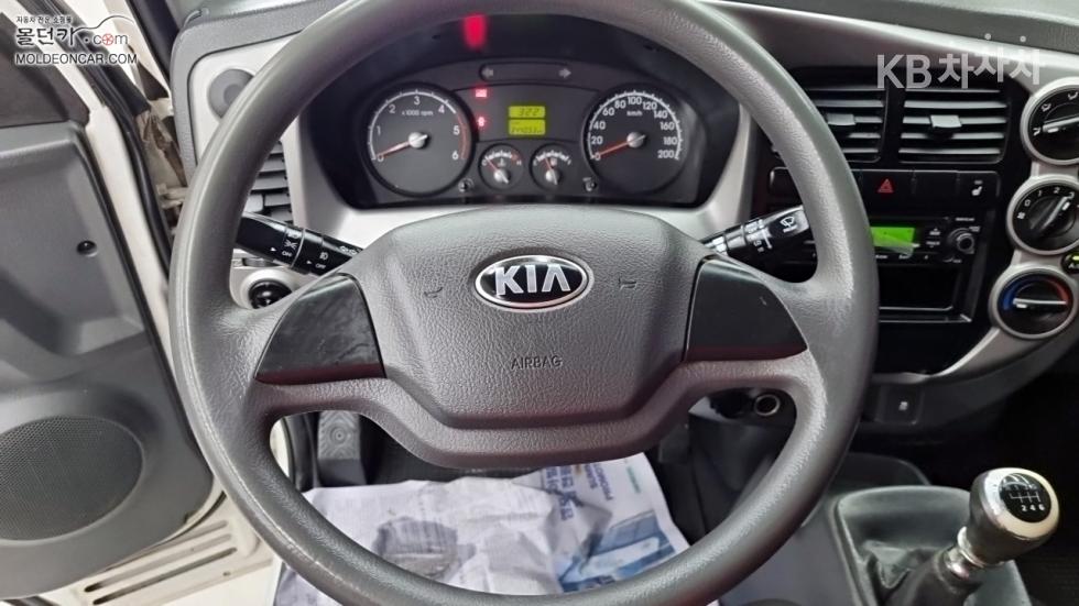 2015 - kia bongo iii