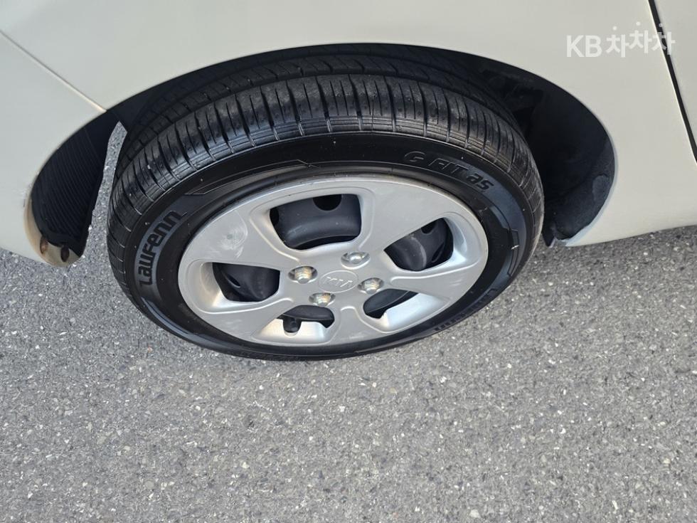 2012 - kia morning
