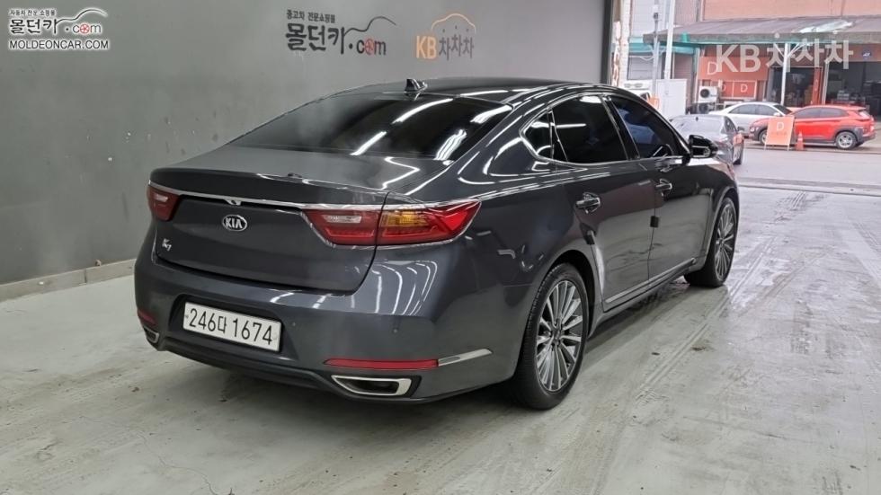 2017 - kia k7