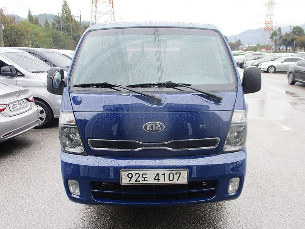 2014 - kia bongo iii