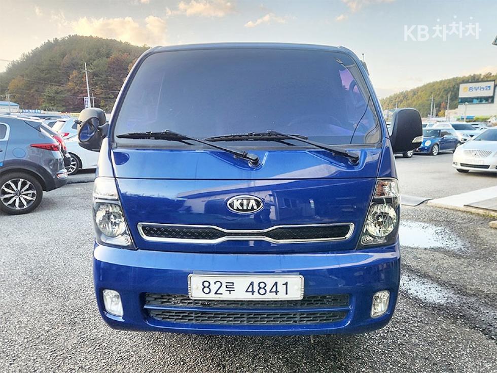 2019 - kia bongo iii