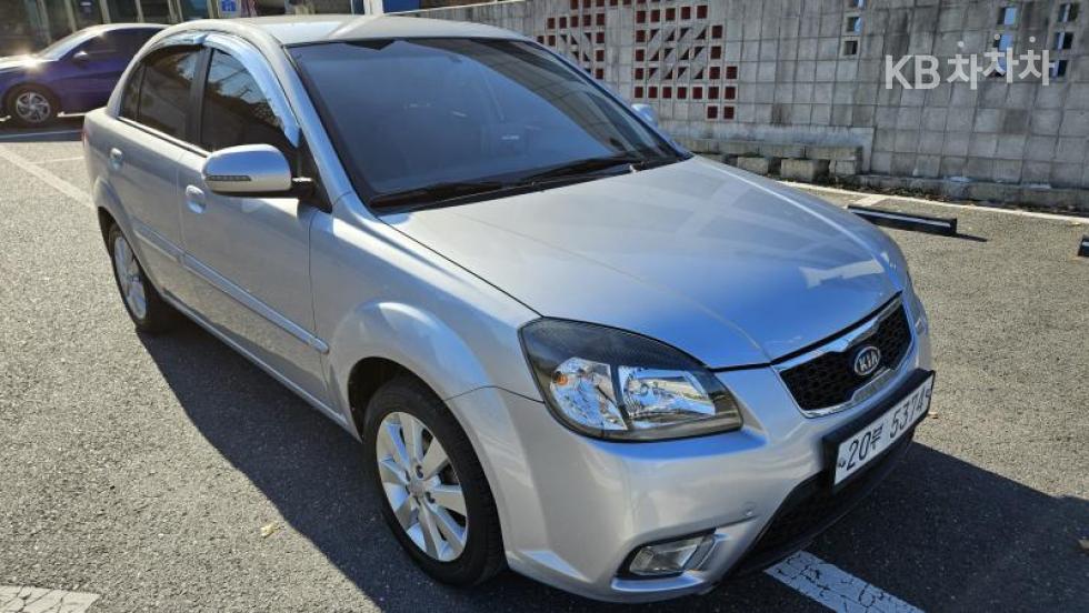 2011 - kia pride
