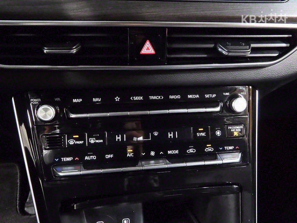 2020 - kia k7