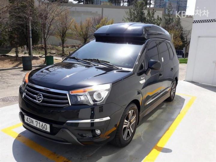 KG Mobility (Ssangyong) Korando Turismo 4WD Chateau high-roof luxury High Limousine