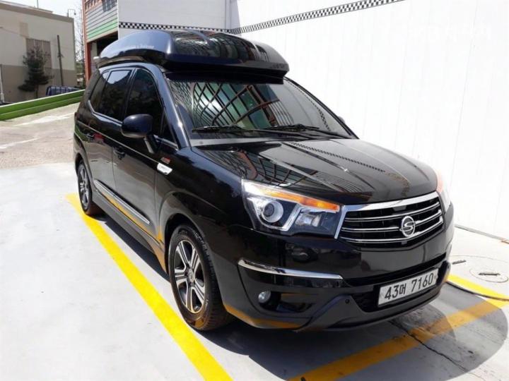 KG Mobility (Ssangyong) Korando Turismo 4WD Chateau high-roof luxury High Limousine 4