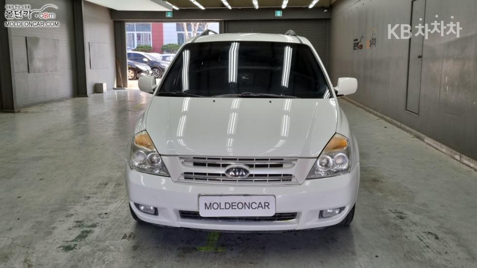 2010 - kia grand carnival