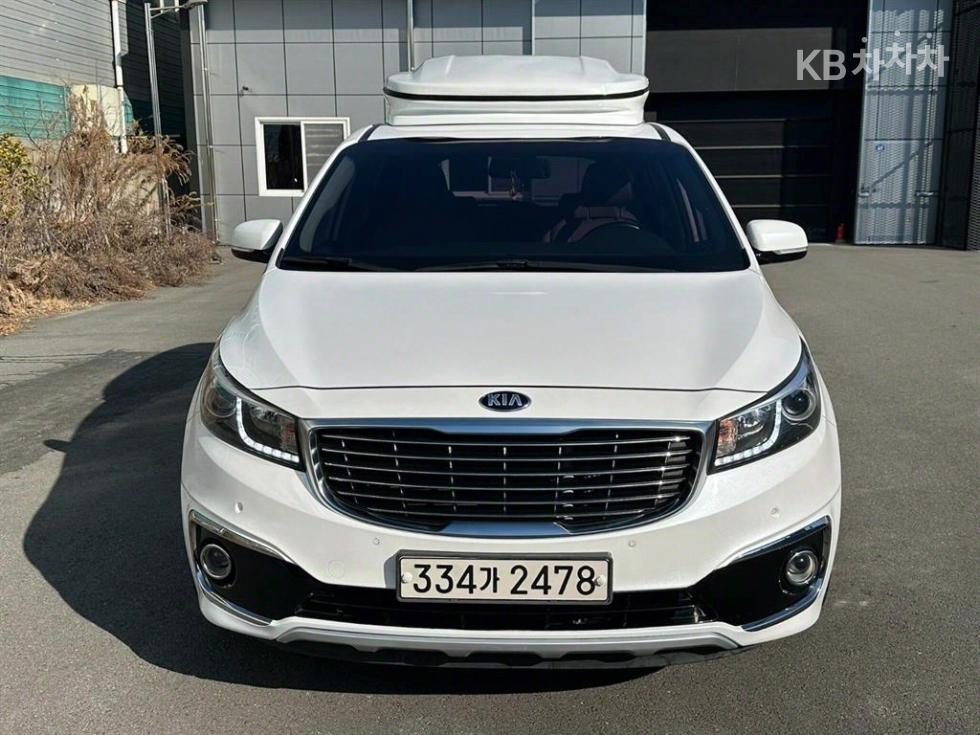 2018 - kia carnival