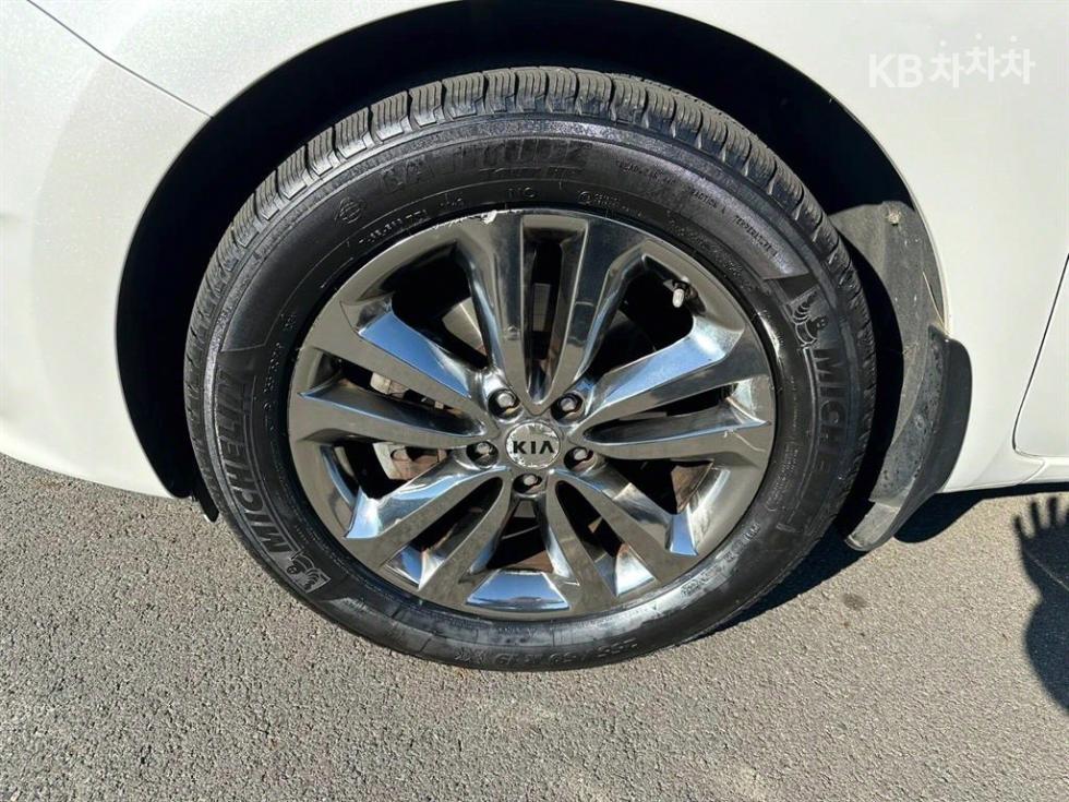 2018 - kia carnival