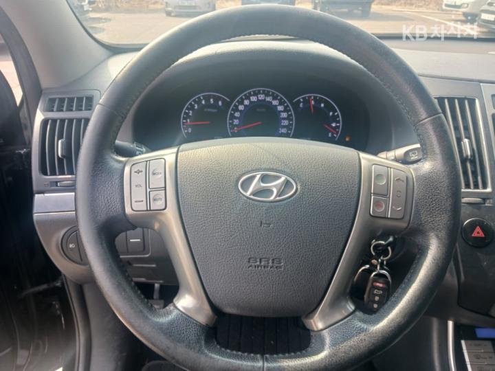 Hyundai Veracruz 2WD 300VX LUXURY 7