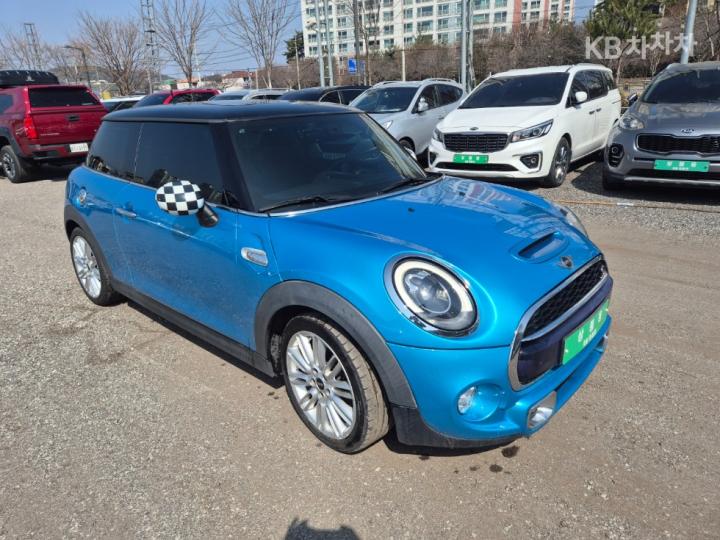 Mini Cooper SD 2.0 Base Type 4