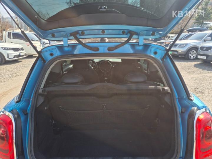 Mini Cooper SD 2.0 Base Type 8