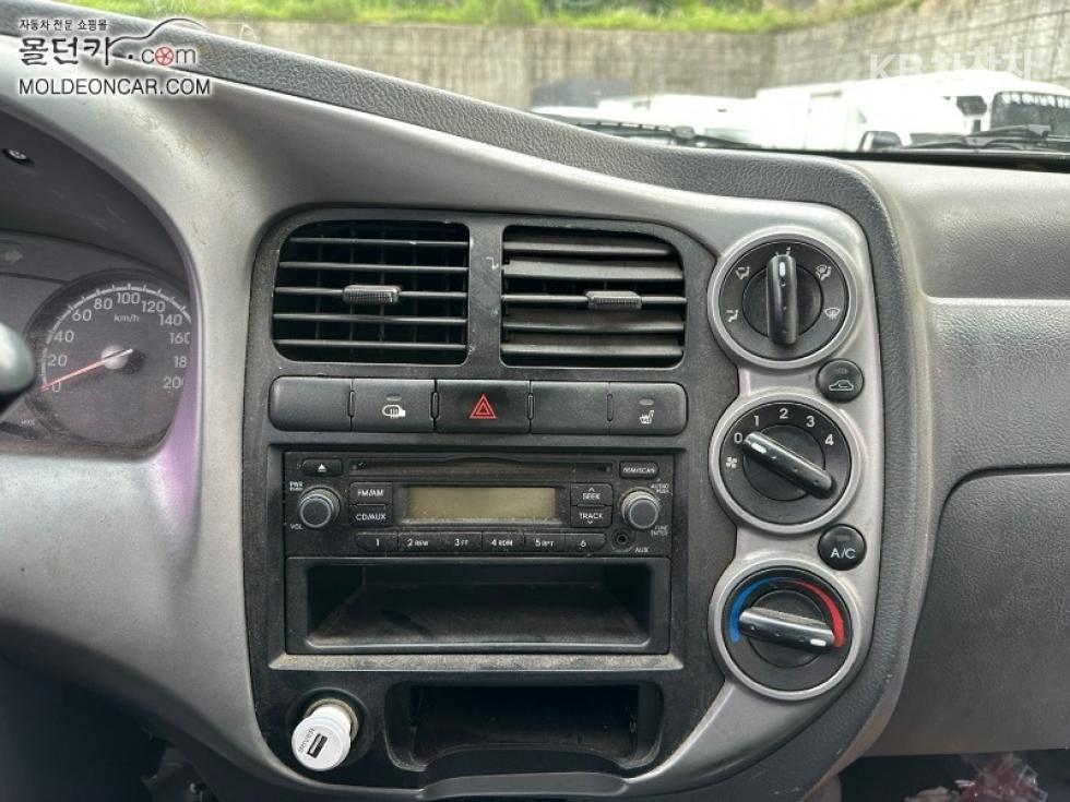 2012 - kia bongo iii