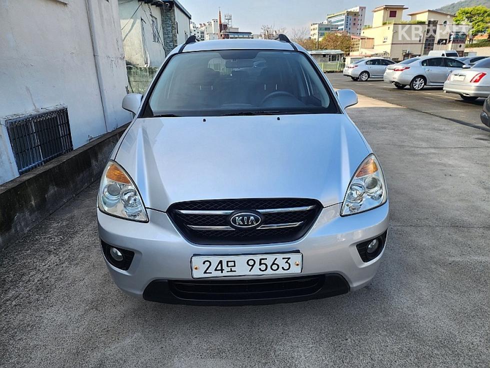 2010 - kia carens