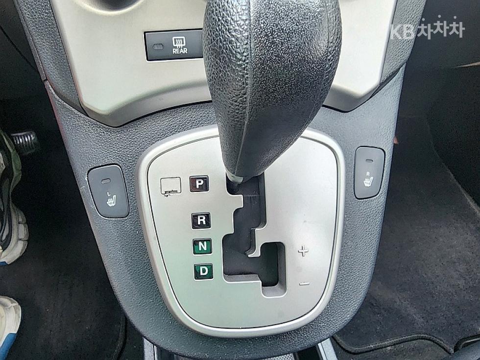 2010 - kia carens
