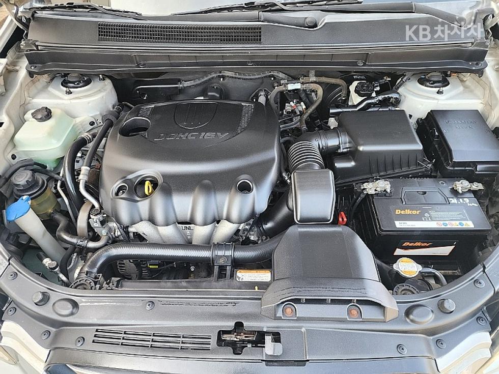 2010 - kia carens