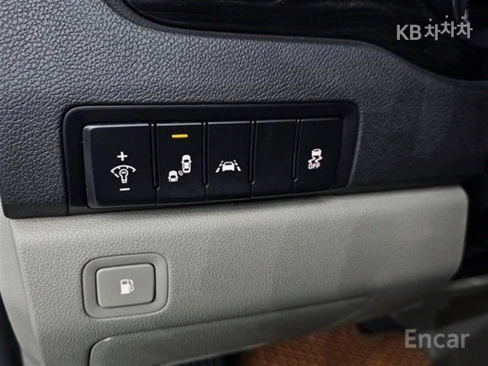 Kia Carnival — miniaturë 12