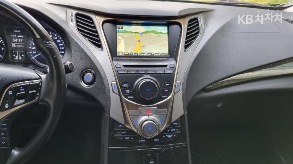 Hyundai Grandeur — miniaturë 11