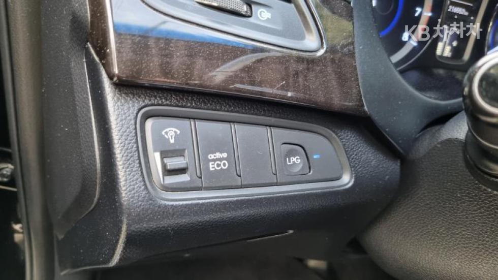 Hyundai Grandeur — miniaturë 16