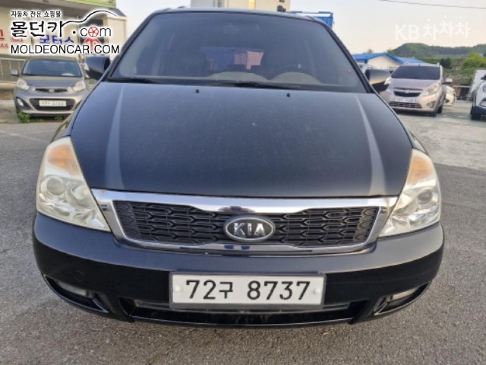 2012 kia grand carnival