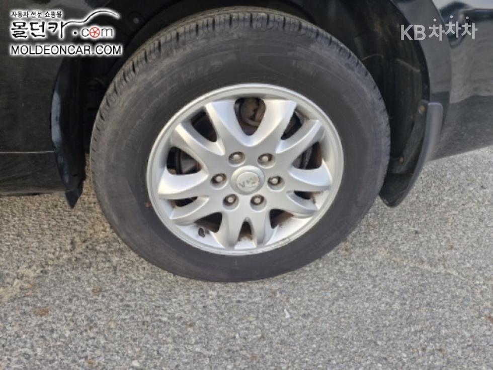 2012 - kia grand carnival