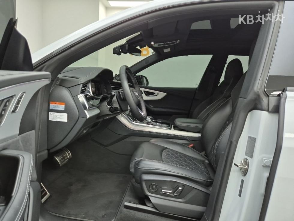 Audi Q8 — miniaturë 11