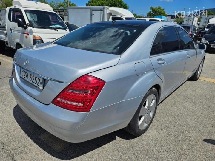 Mercedes-Benz S-Class New S350L W221 4