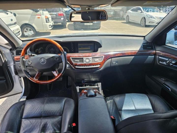 Mercedes-Benz S-Class New S350L W221 7