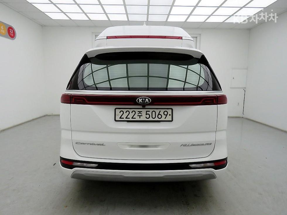 2021 - kia carnival