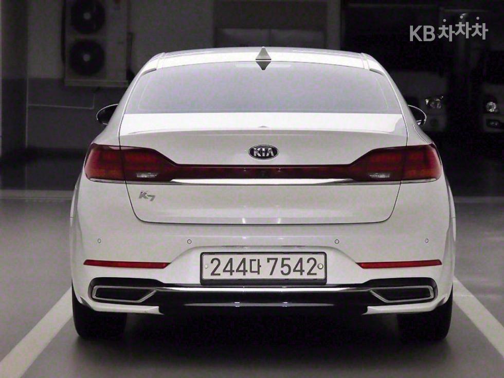 2020 - kia k7