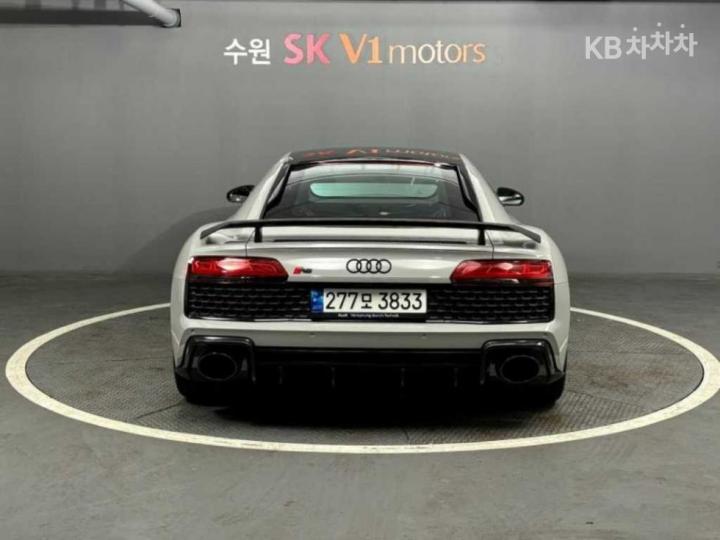 Audi R8 — miniaturë 3