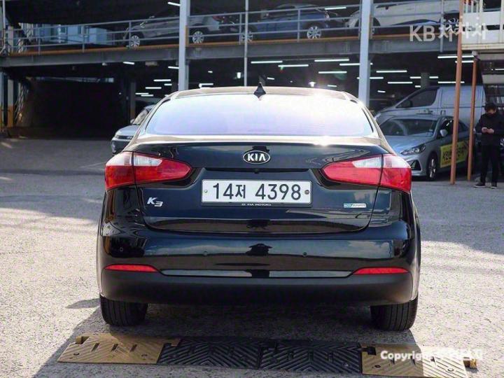 Kia K3 Diesel Trendy 4