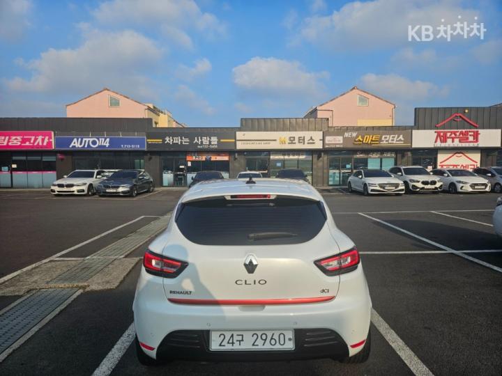 Renault Clio 1.5dci Intense 4