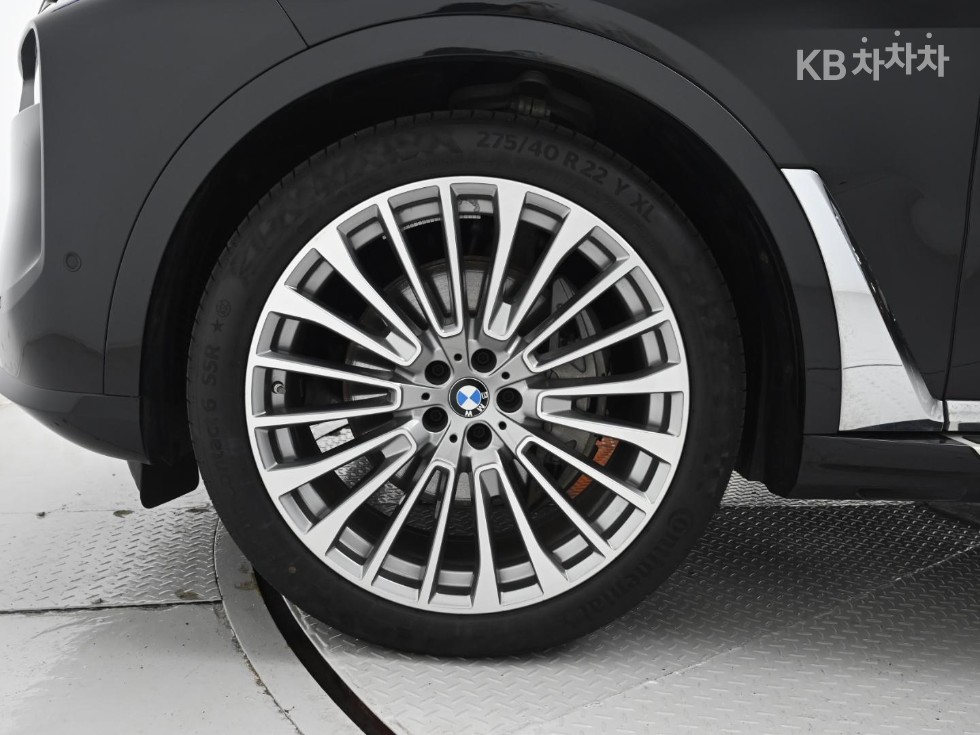 BMW X7 — miniaturë 7
