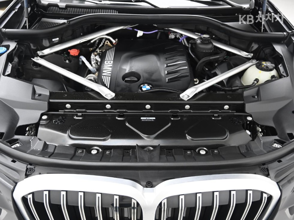 BMW X7 — miniaturë 6