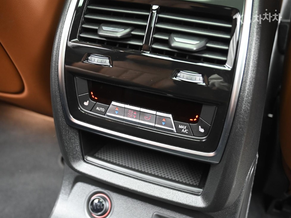 BMW X7 — miniaturë 17