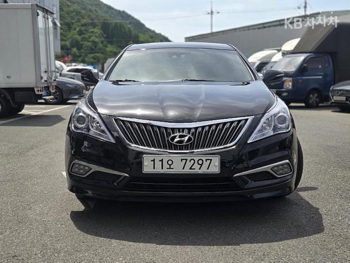 Hyundai Grandeur Hybrid Premium