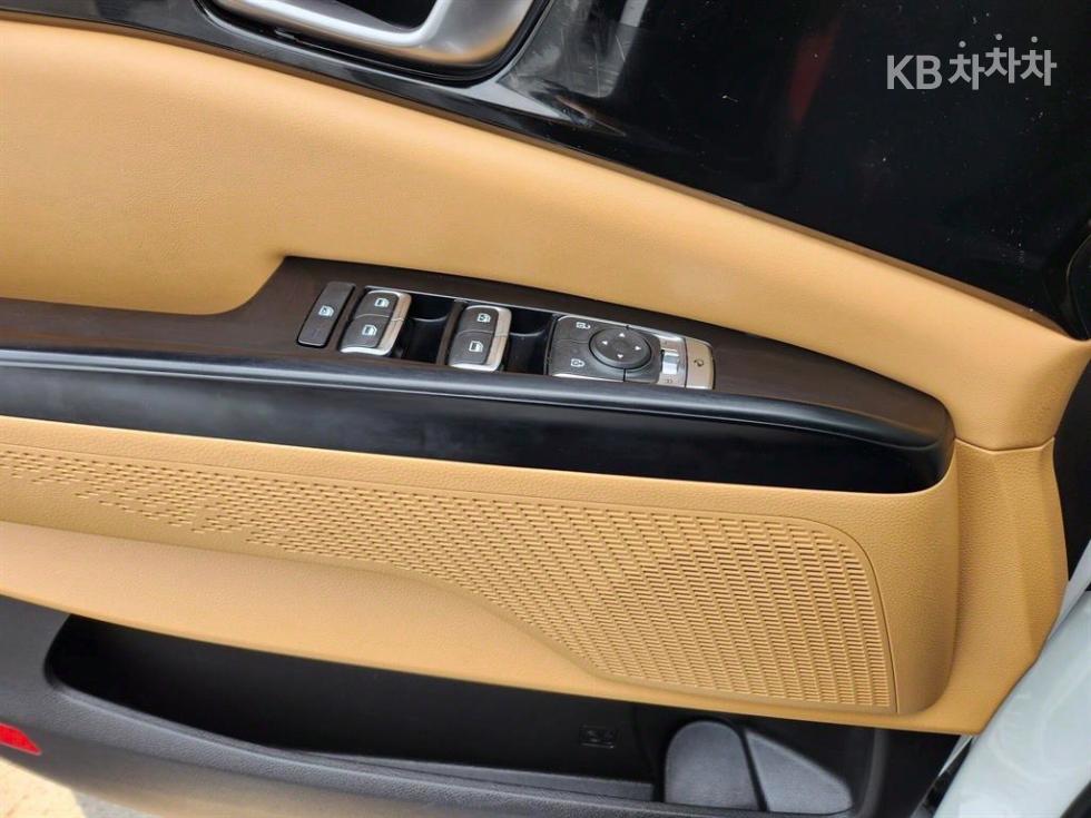 2021 - kia carnival