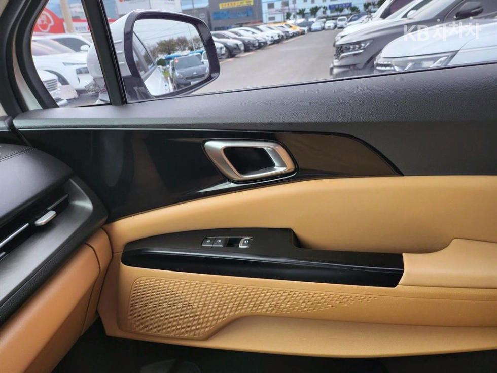 2021 - kia carnival