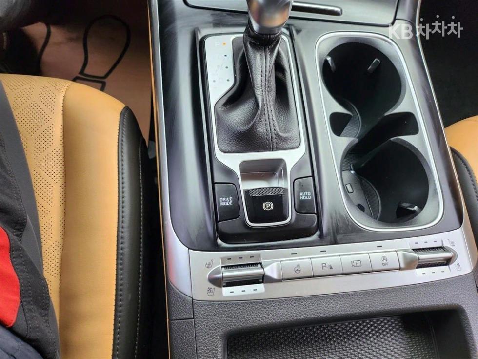 2021 - kia carnival