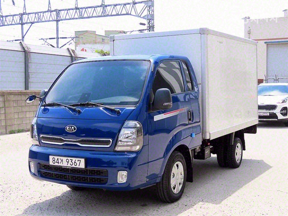 2022 - kia bongo iii