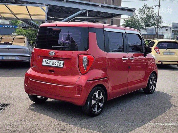 Kia Ray 1.0 Gasoline Prestige 4
