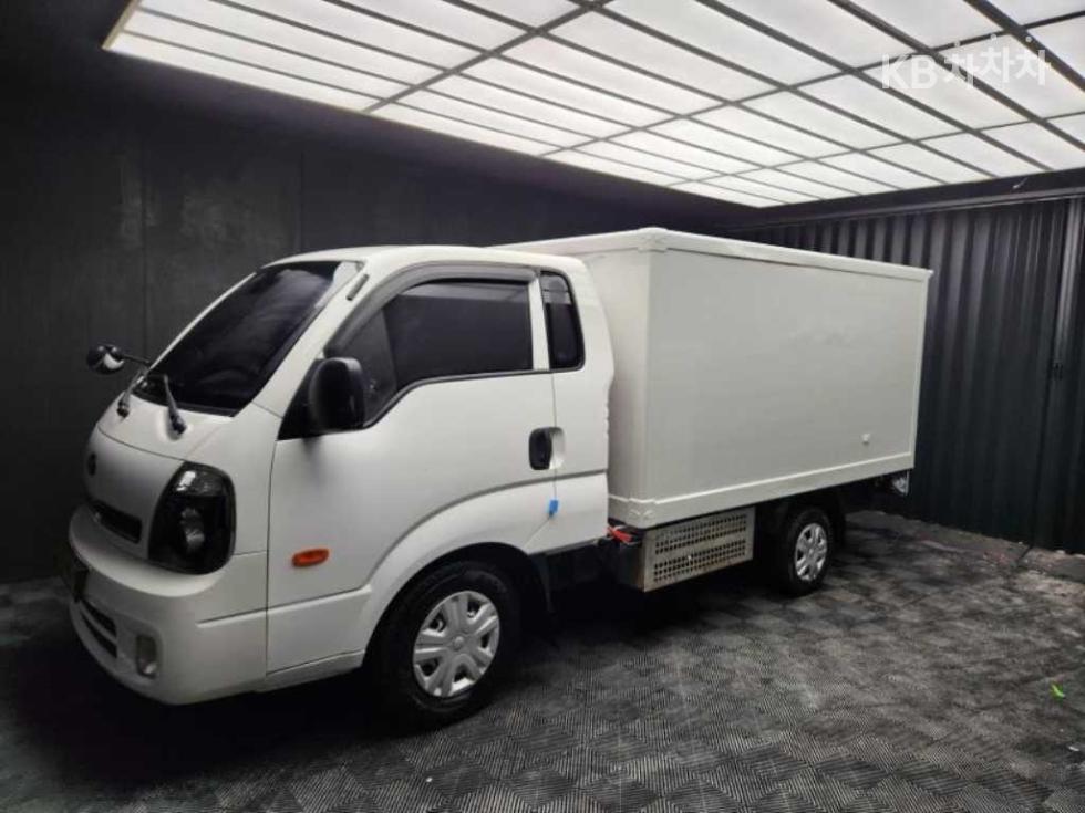2018 - kia bongo iii